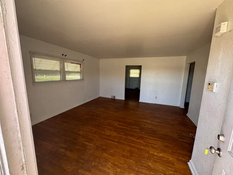 4015 Hess AVE, Saginaw, MI 48601 - #2