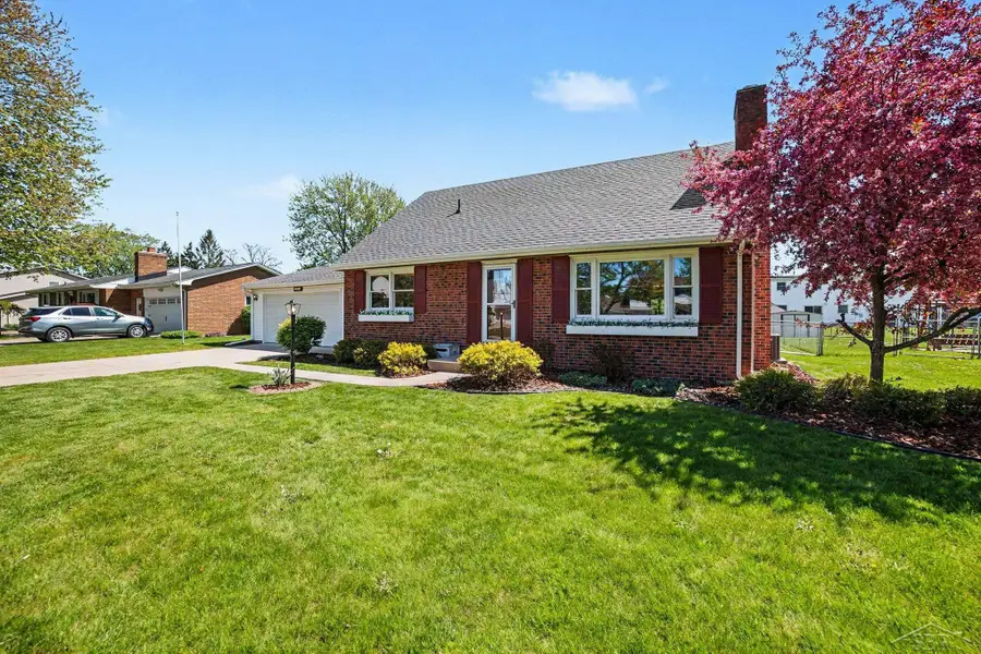 4273 S Wayside DR, Saginaw, MI 48603 - #2