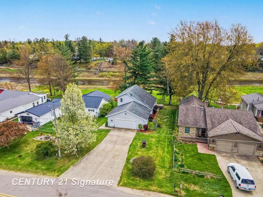 1361 Mckimmy DR, Beaverton, MI 48612 - #3