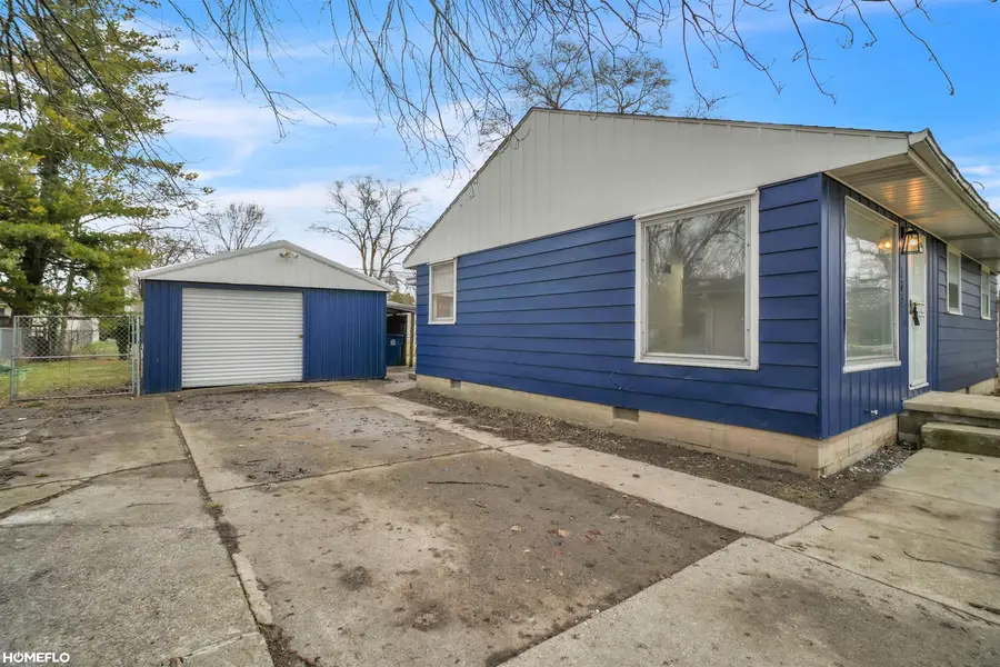 4637 S Gregory ST, Buena Vista, MI 48601 - #2