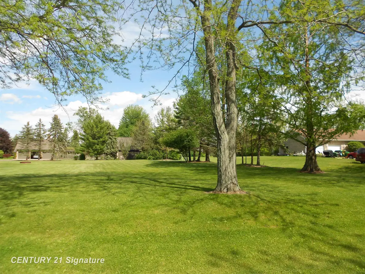 N Sunningdale ST, Saginaw, MI 48604 - #1