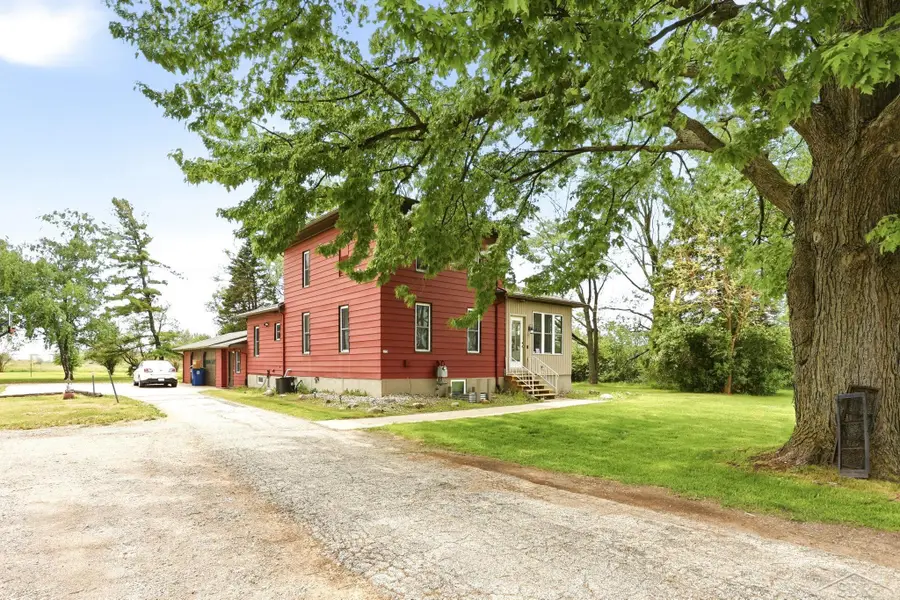 3285 Kochville RD, Saginaw, MI 48604 - #3