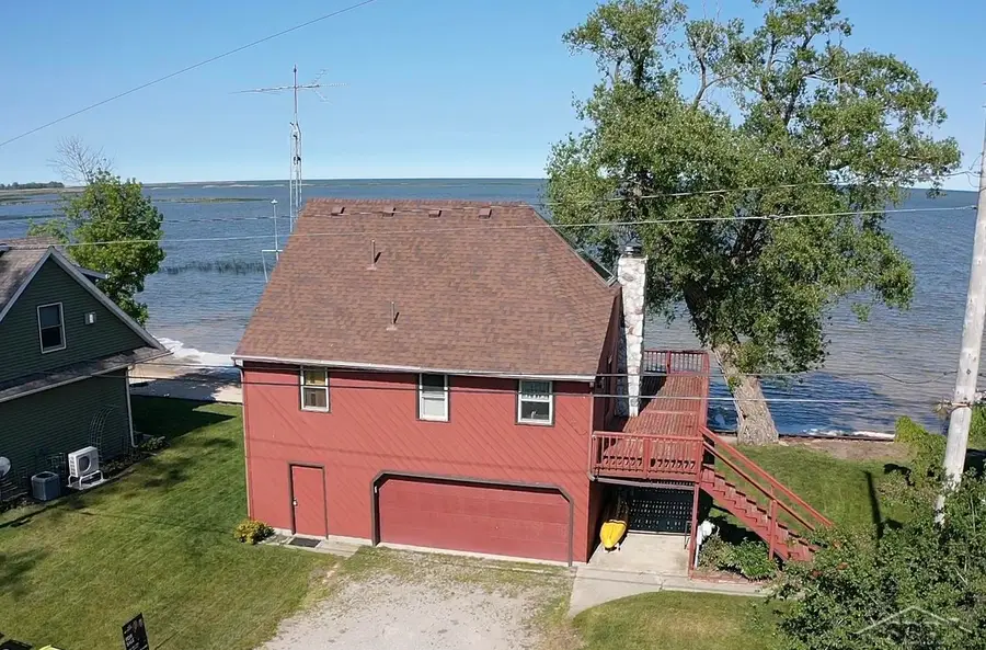 362 N Linwood Beach RD, Linwood, MI 48634 - #2