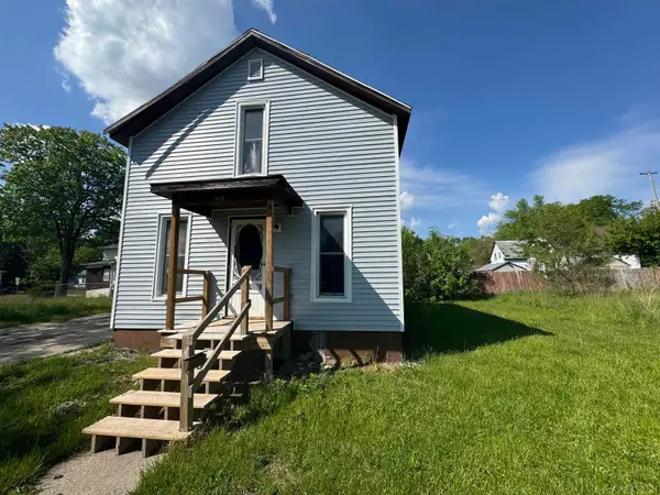 709 Atwater ST, Saginaw, MI 48601