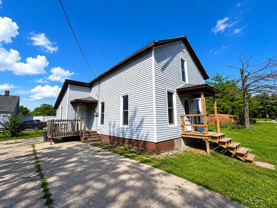 709 Atwater ST, Saginaw, MI 48601 - #2