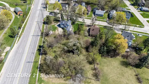 1911 Lincoln AVE, Saginaw, MI 48601