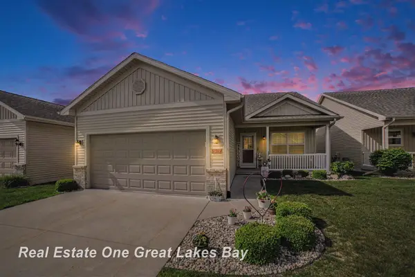 2619 Kitty Hawk CIR, Midland, MI 48642