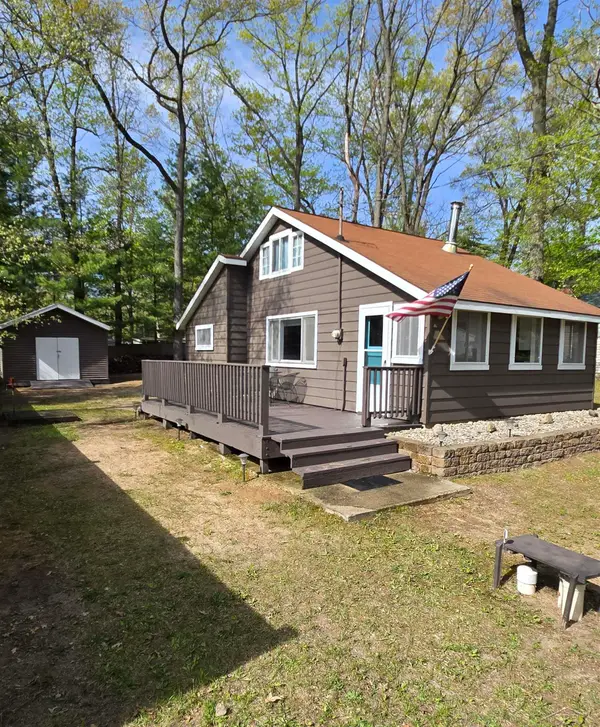 5419 Custer DR, Harrison, MI 48625