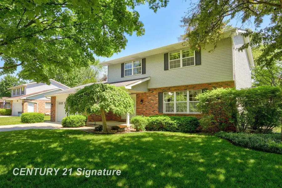 430 Cranbrook DR, Saginaw, MI 48638 - #3