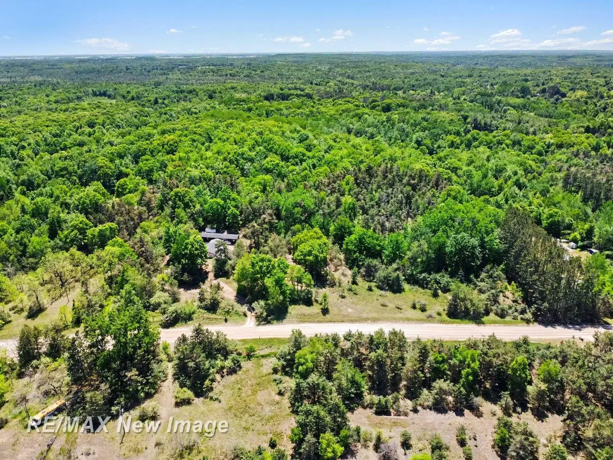 3769 W Herrick RD, Farwell, MI 48622 - #1