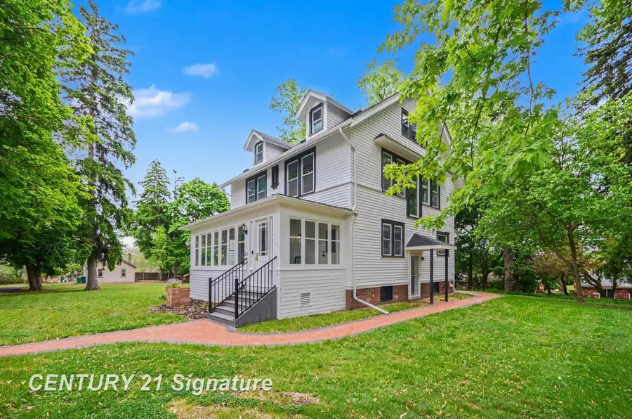 24025 Drake RD, Farmington, MI 48335 - #2