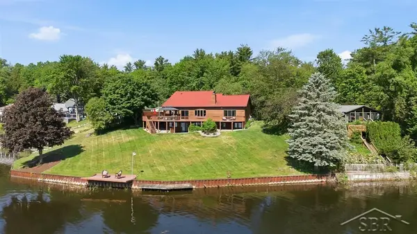 4448 N Verity RD, Sanford, MI 48657