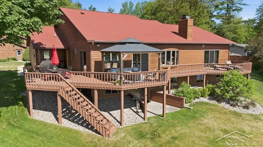 4448 N Verity RD, Sanford, MI 48657 - #2