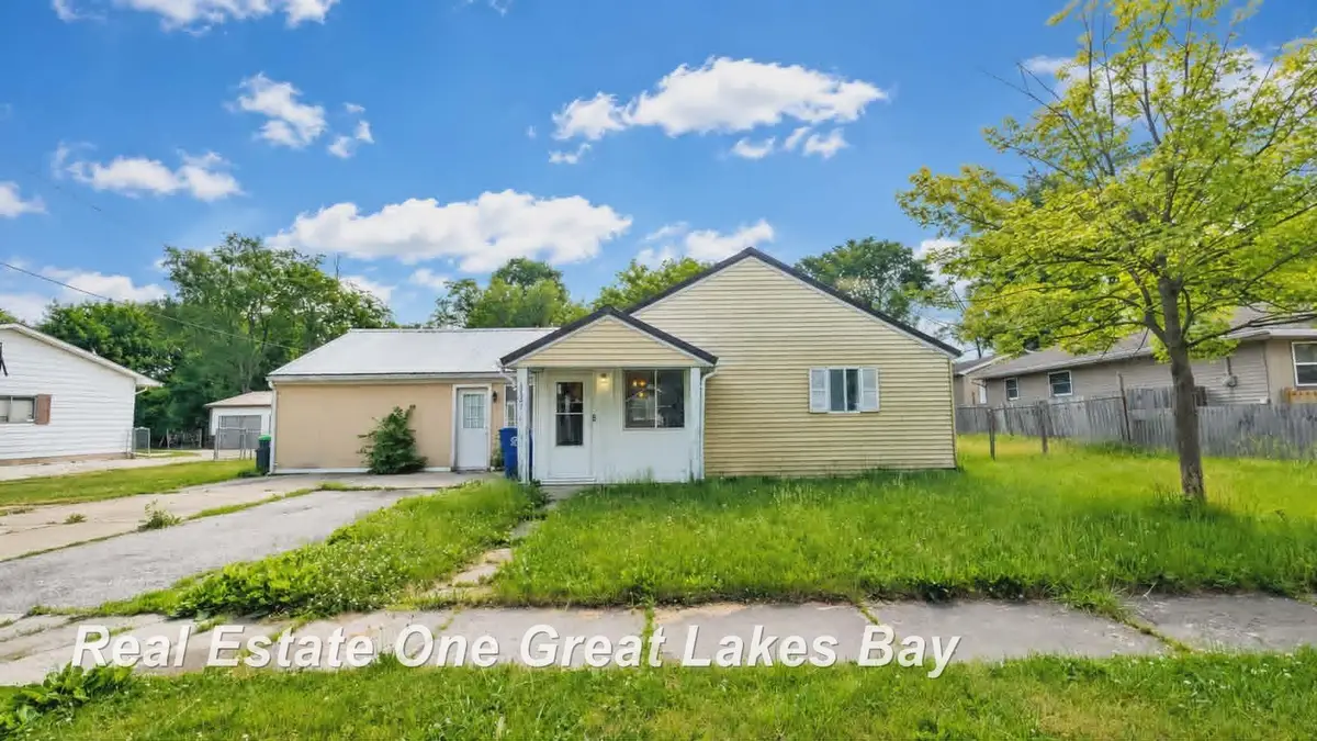 3531 Lionshead LN, Saginaw, MI 48601 - #1