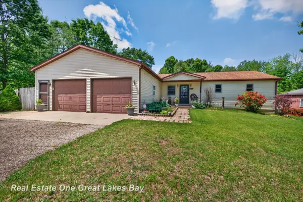 6153 Marathon RD, OtterLake, MI 48464