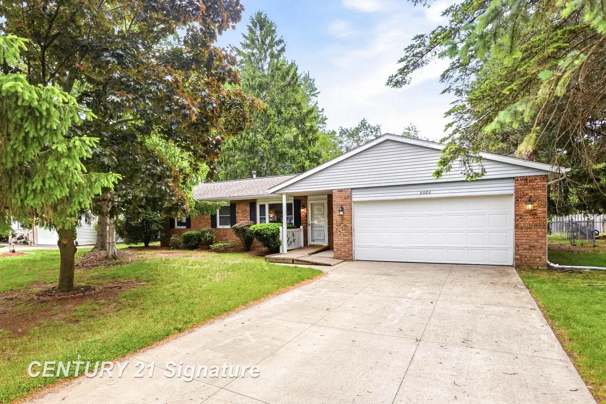 2380 E GATESBORO DR, Saginaw, MI 48603 - #1
