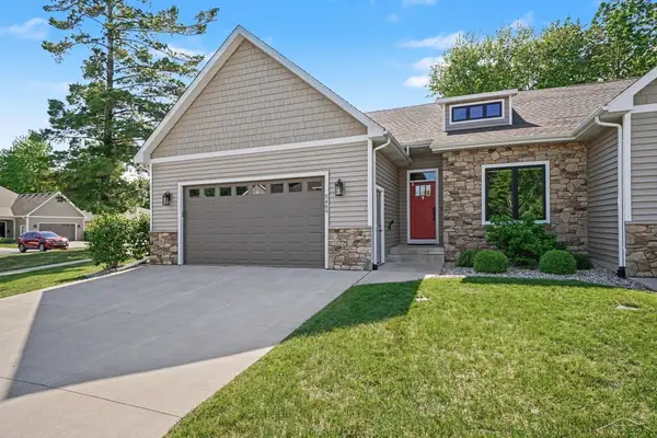 5409 Greenridge DR, Midland, MI 48640