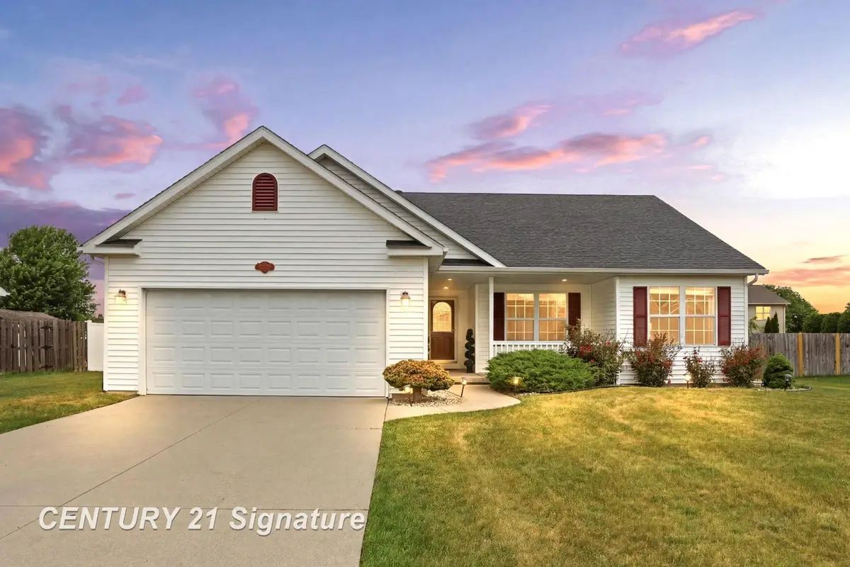 5570 Blackberry RD, Saginaw, MI 48603 - #1