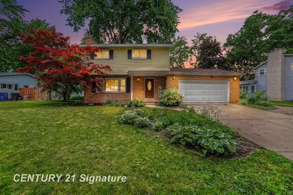 2918 Saint Marys DR, Midland, MI 48640