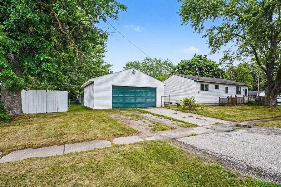 4509 Cadillac PL, Saginaw, MI 48604 - #3