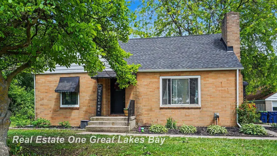 5250 N Center RD, Saginaw, MI 48604 - #2