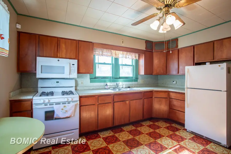 3303 Tatham RD, Saginaw, MI 48601 - #3