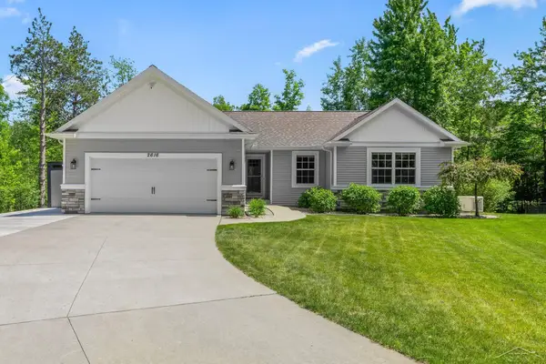 2616 Deerwood CIR, Midland, MI 48642