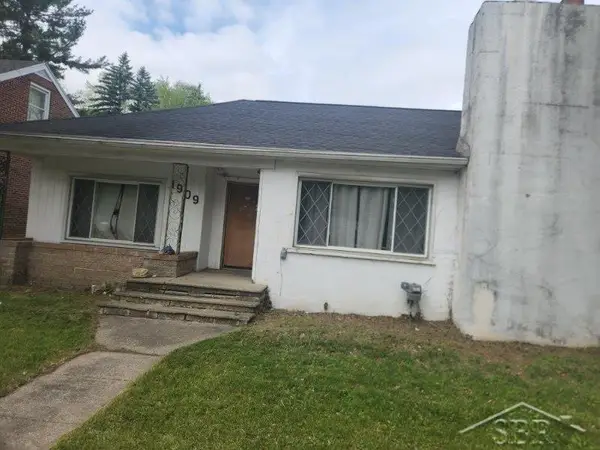 1909 Aurelius RD, Holt, MI 48842
