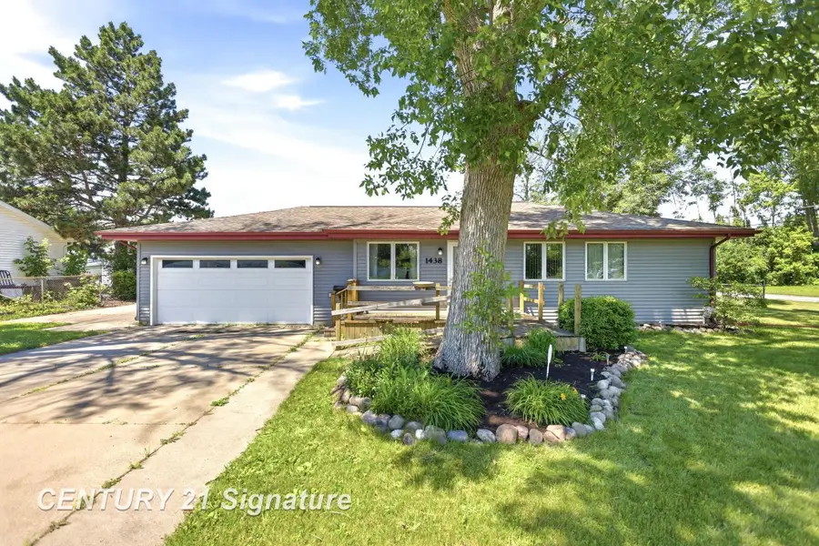 1438 Flanders DR, Saginaw, MI 48604 - #2
