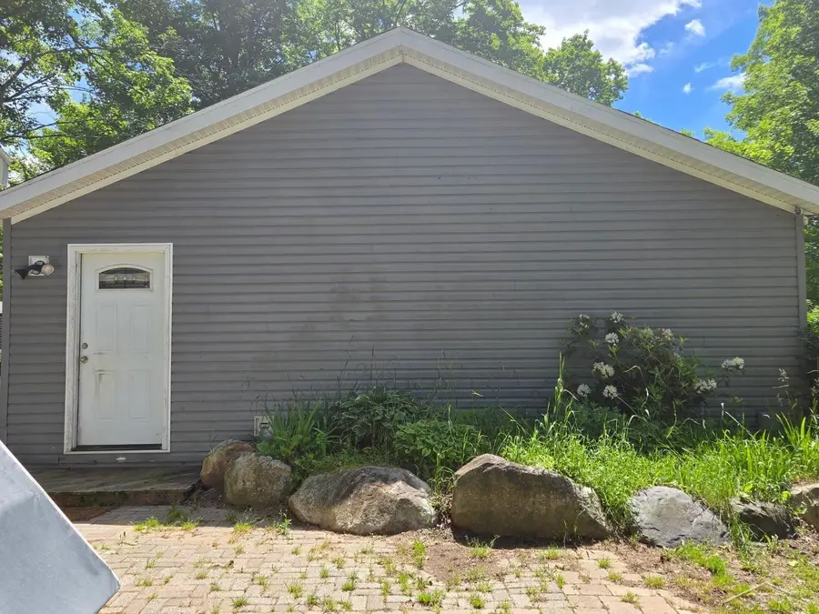 10263 Maple Valley RD, Gladwin, MI 48624 - #3