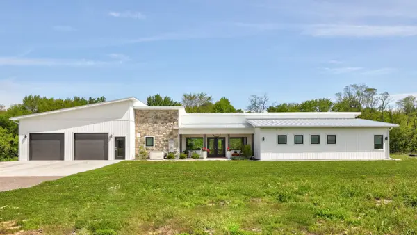 5595 Riverview DR, Bridgeport, MI 48722