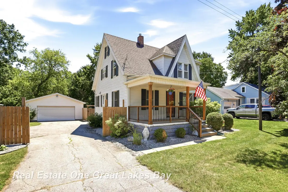 2250 Hemmeter RD, Saginaw, MI 48603 - #1