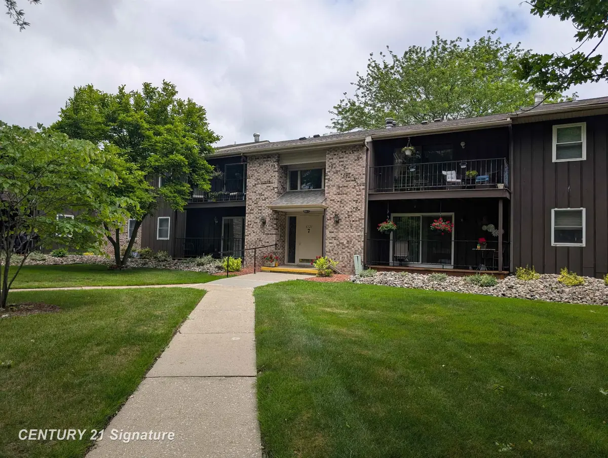 6121 Western, Saginaw, MI 48638 - #1