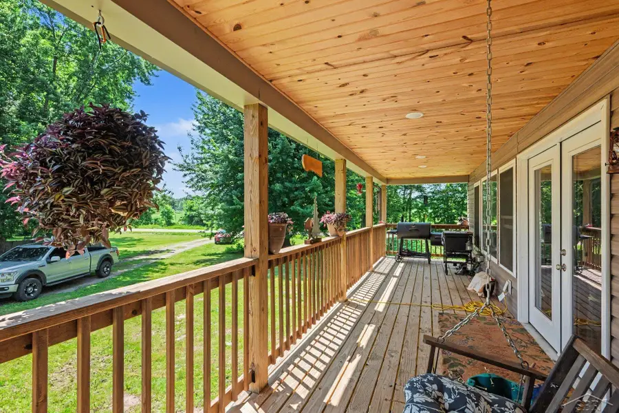 926 Wattles RD, Sherwood, MI 49089 - #2