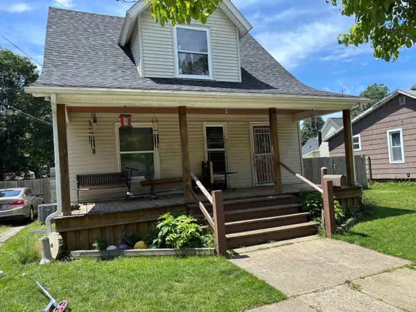 211 James ST, Dowagiac, MI 49047