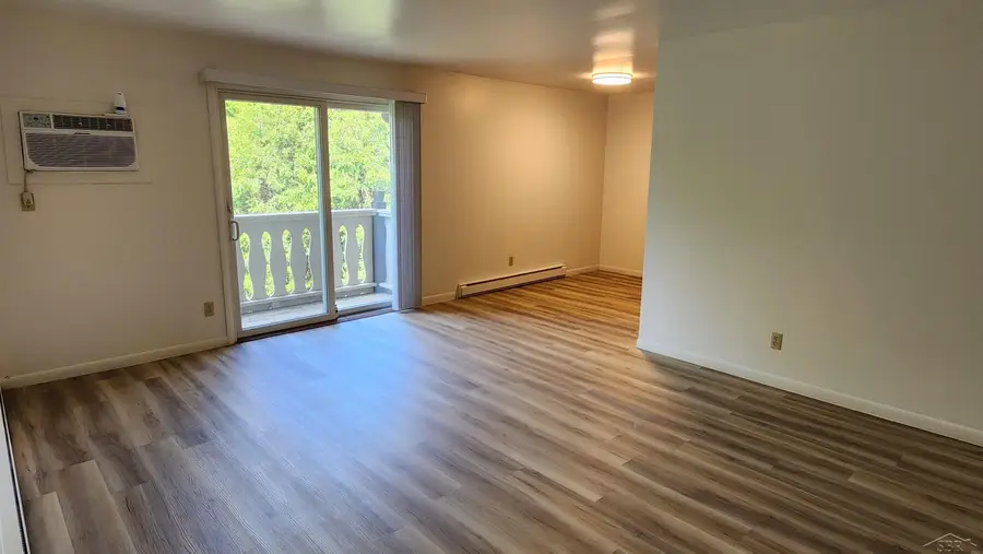 240 W Tuscola UNIT 9 ST, Frankenmuth, MI 48734 - #2