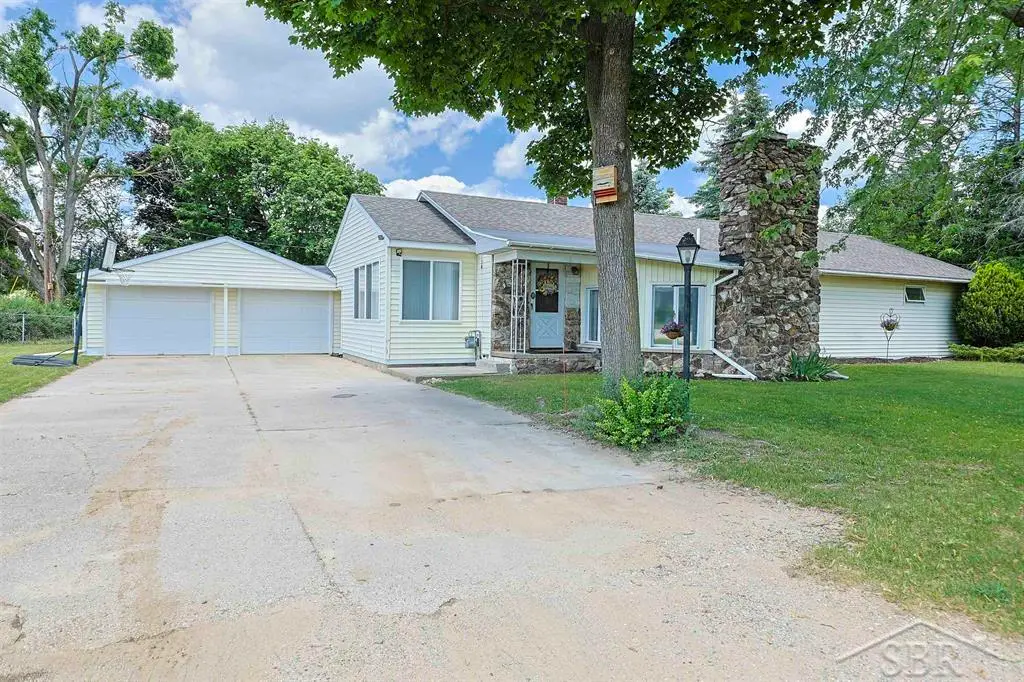 4811 Edgewood CT, Clare, MI 48617 - #1