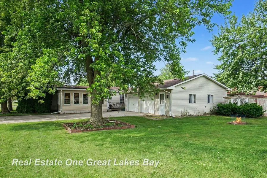 760 Doro LN, Saginaw, MI 48604 - #2
