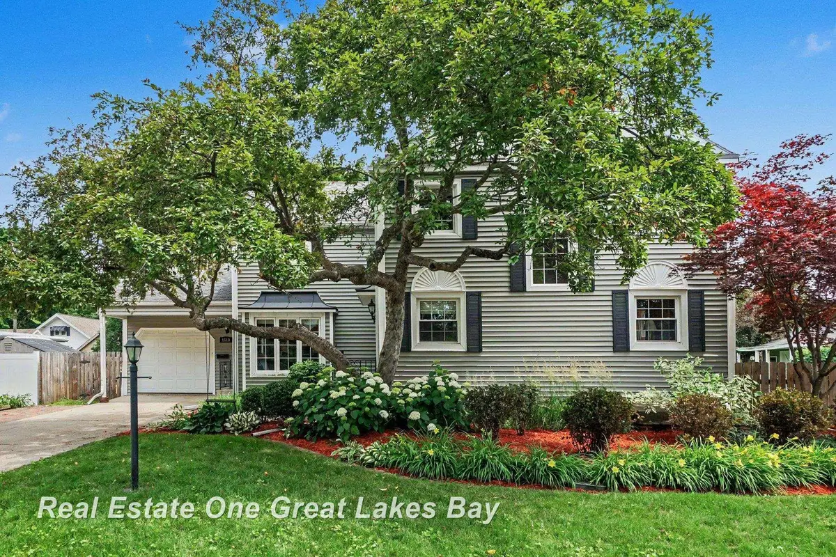 1510 Helen ST, Bay City, MI 48708 - #1