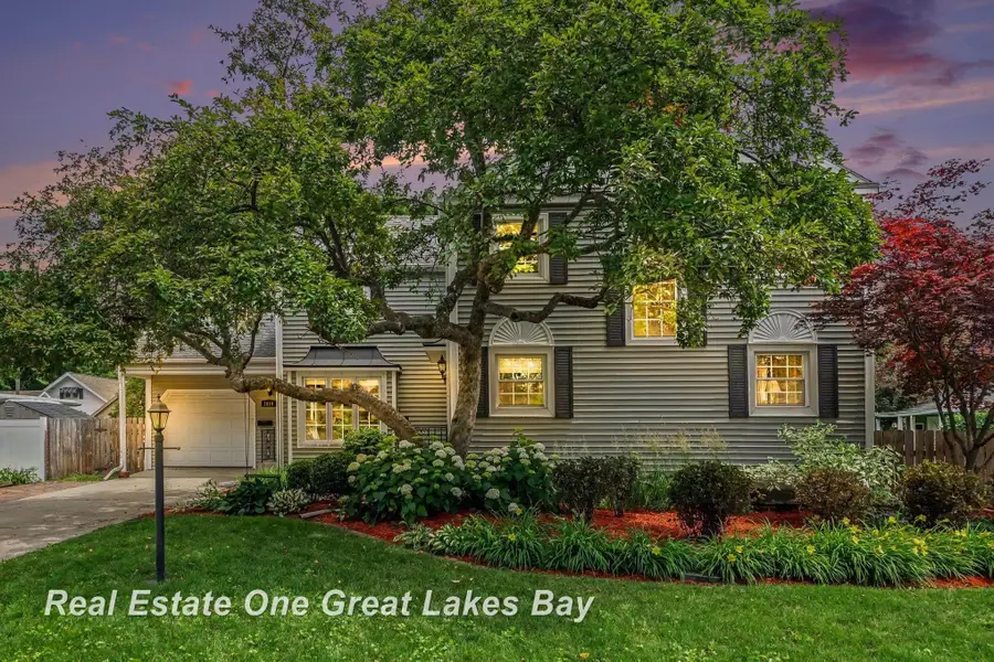 1510 Helen ST, Bay City, MI 48708 - #2