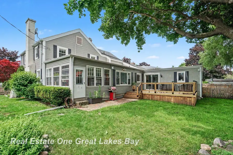 1510 Helen ST, Bay City, MI 48708 - #3