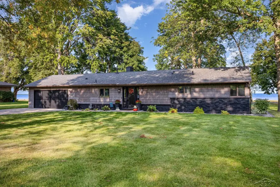 44 N Linwood Beach, Linwood, MI 48634 - #2