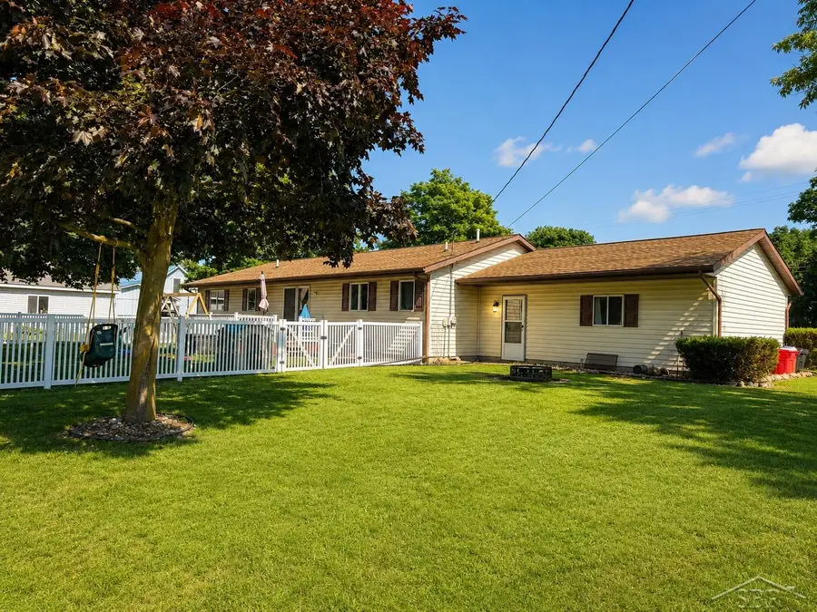 538 E Sharpsteen ST, Sebewaing, MI 48759 - #2