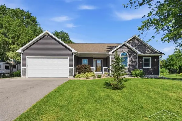 4659 S 3 Mile RD, BayCity, MI 48706