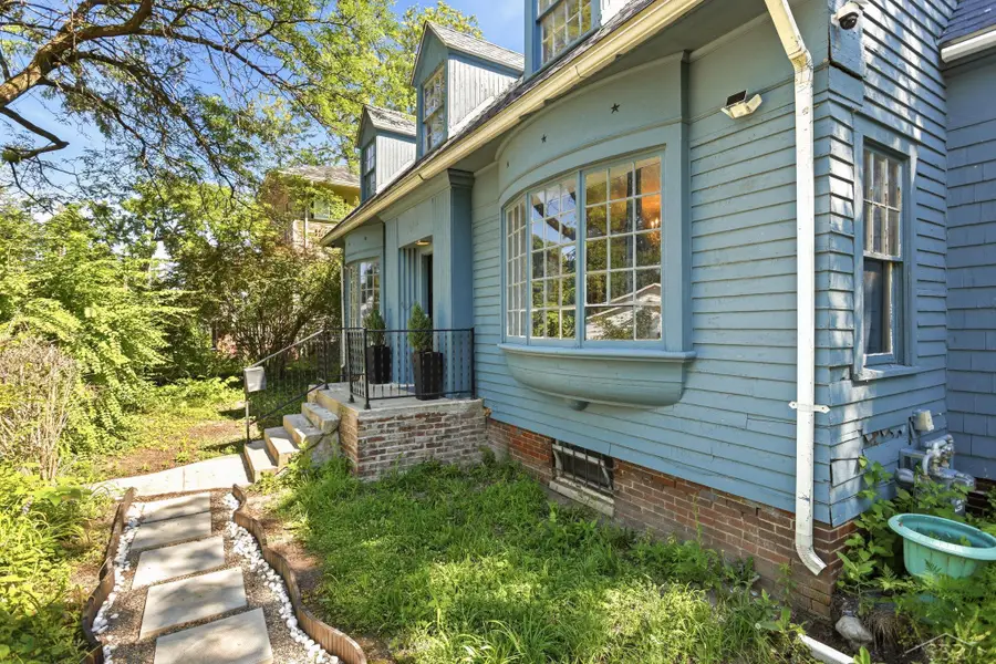 614 Madison ST, Saginaw, MI 48602 - #2