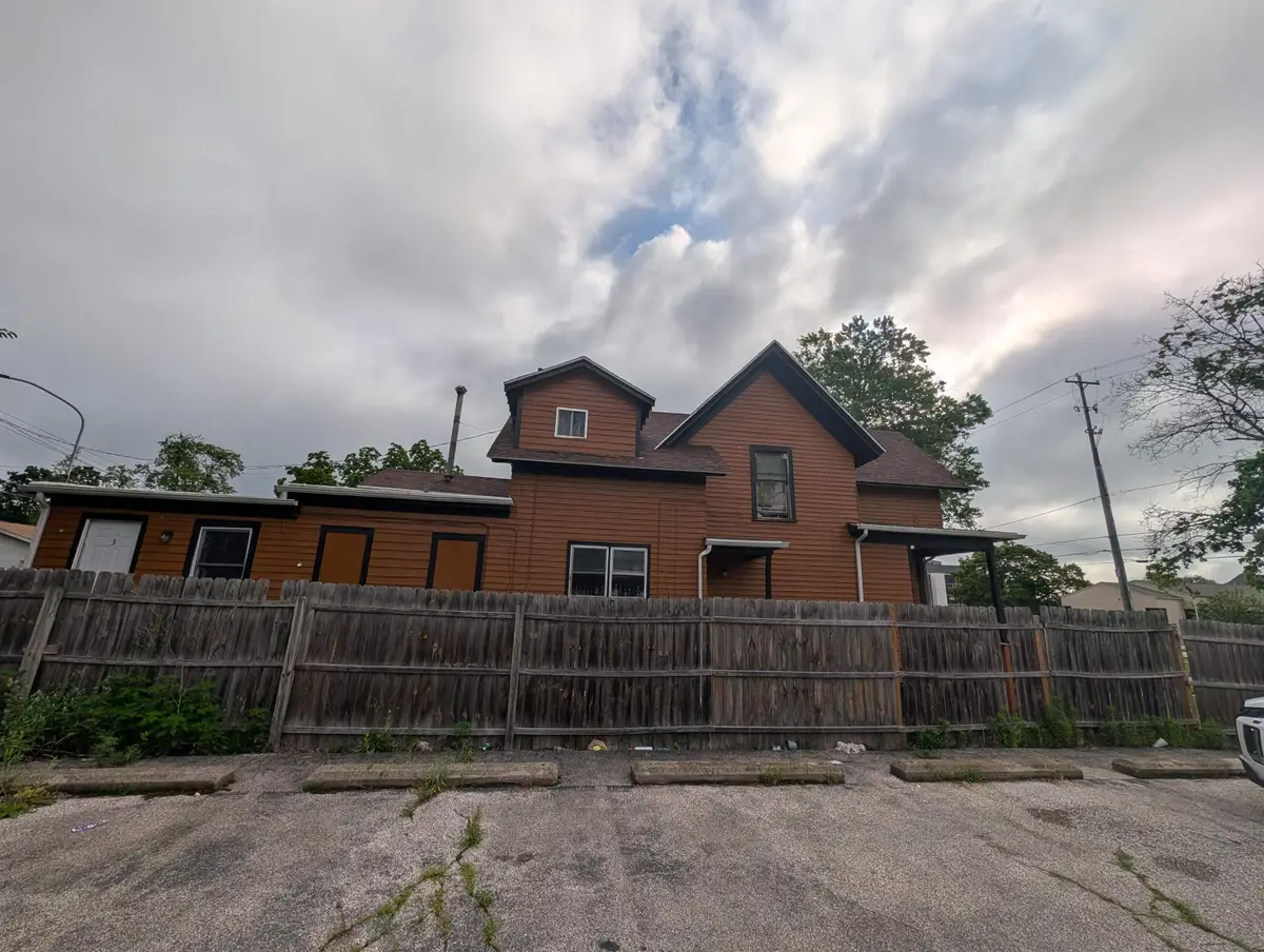 417 N Fayette ST, Saginaw, MI 48602 - #1