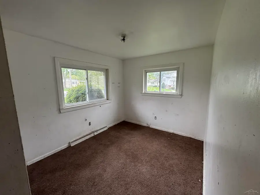 2950 Arlington DR, Saginaw, MI 48601 - #3