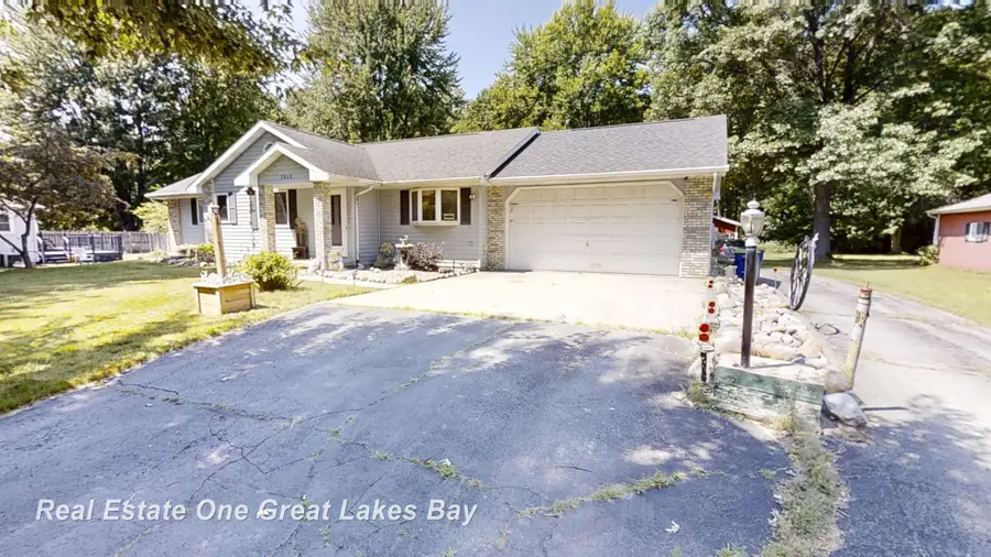 3842 Clutier RD, Saginaw, MI 48601 - #2