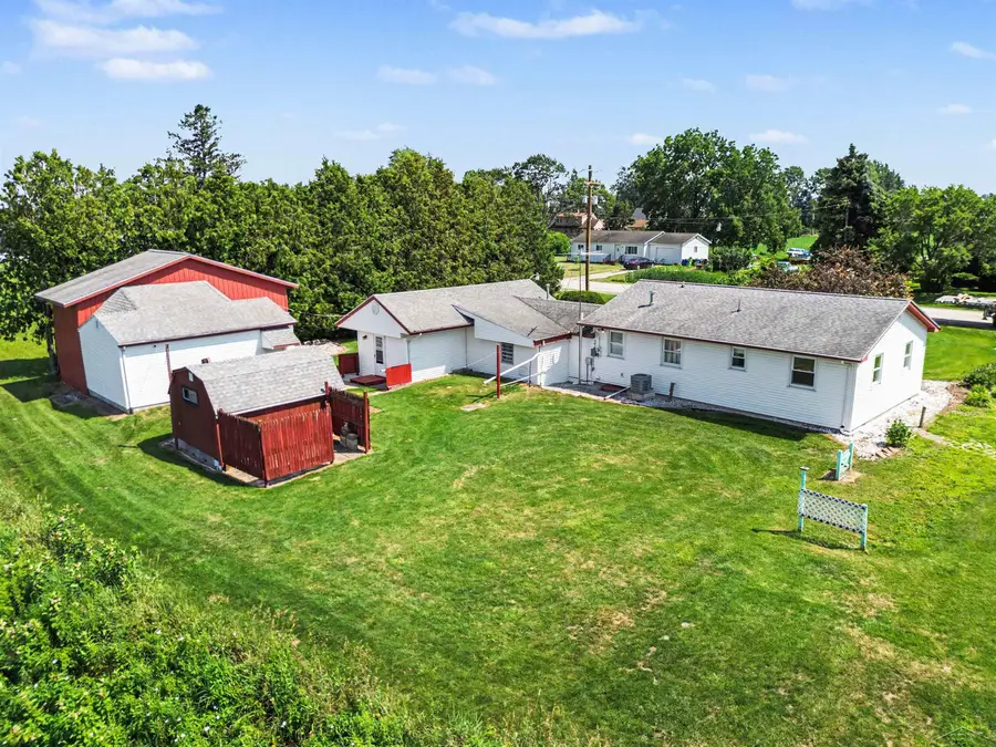 1530 W Beaver RD, Auburn, MI 48611 - #3