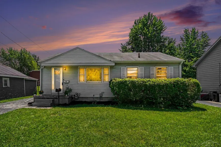 1502 34th ST, Bay City, MI 48708 - #2